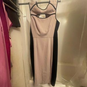 Lightly used like new women’s dress